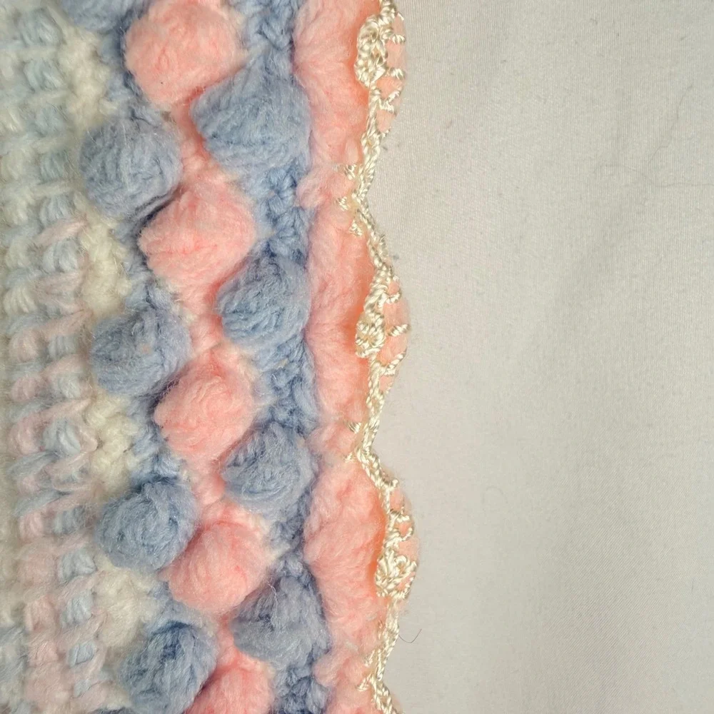 Vintage Handmade Crocheted Baby Blanket White Pink Blue Roses 32x28 Cottagecore - Picture 3 of 6